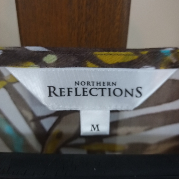 Nothern Reflections Sheer Cover Up - Picture 5 of 6